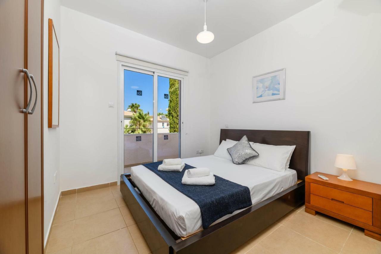 Villa Nadja Paralimni Exterior photo